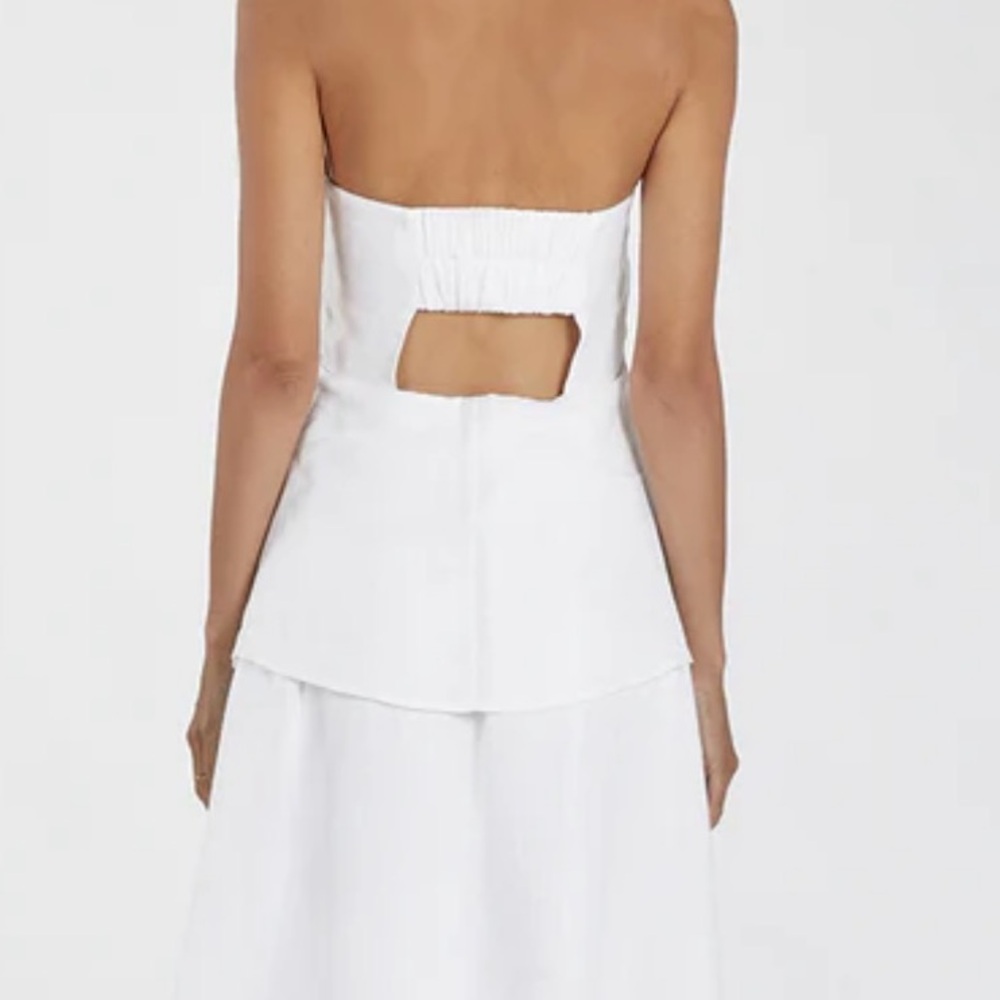 DISSH Elegant White Strapless Maxi Dress - Picture 5 of 5